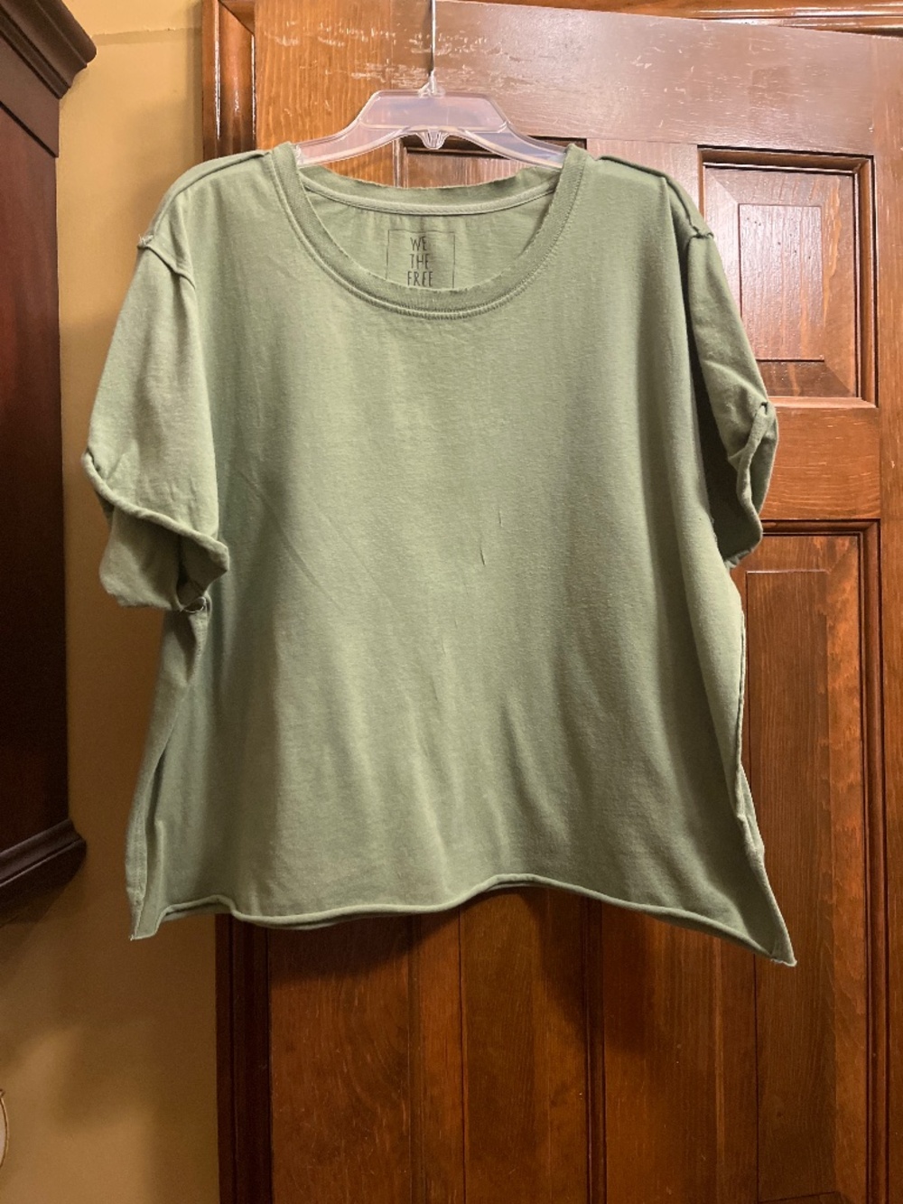 Semi-Distressed WE THE FREE Short Sleeve Cropped T-Shirt.  Sz. XL.